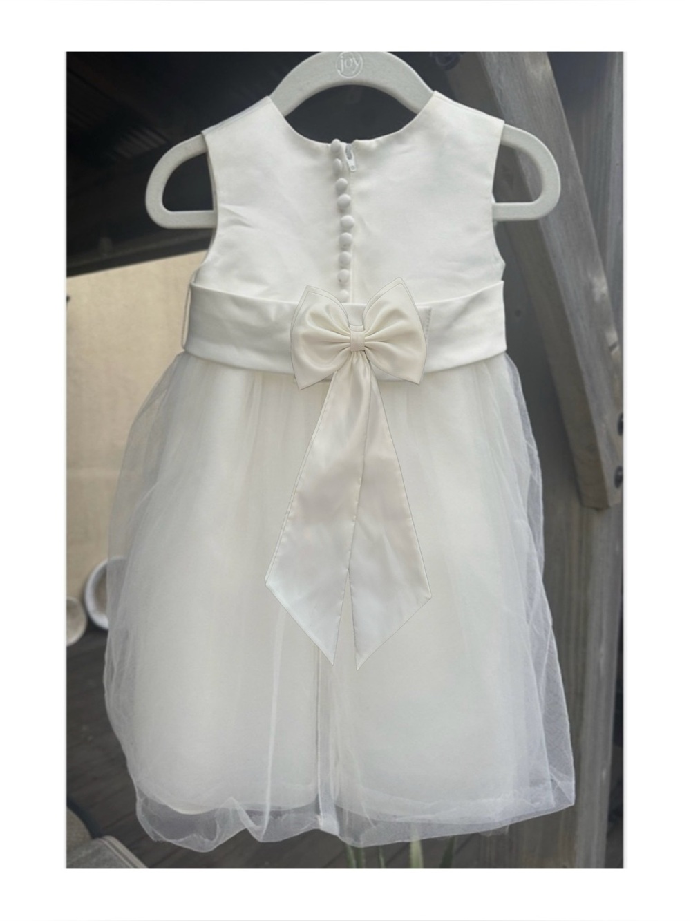 DAVID’S BRIDAL Ivory Flower Girl Dress Size 18M Sleeveless Tulle Skirt - Picture 2 of 7